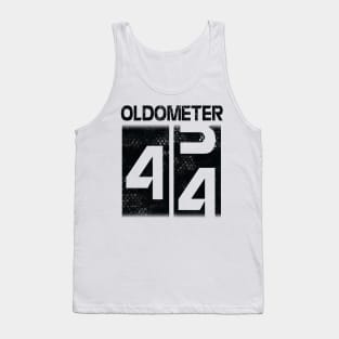 Oldometer Happy Birthday 44 Years Old Was Born In 1976 To Me You Papa Dad Mom Brother Son Husband Tank Top